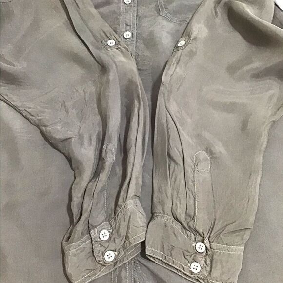 Johnny Was Pete & Greta Capras Button Down Long Sleeve Blouse Size Medium - Picture 11 of 12